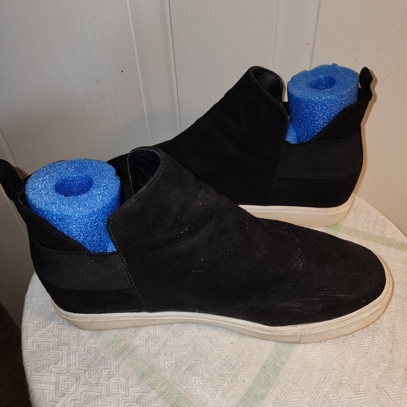 Soda Flat Shoes Slip On Women's 9M Black Soft Faux Suede Casual Sneakers - Picture 3 of 8